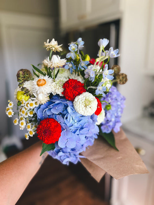 (PRE-ORDER)  4th of July Firecracker Bouquet